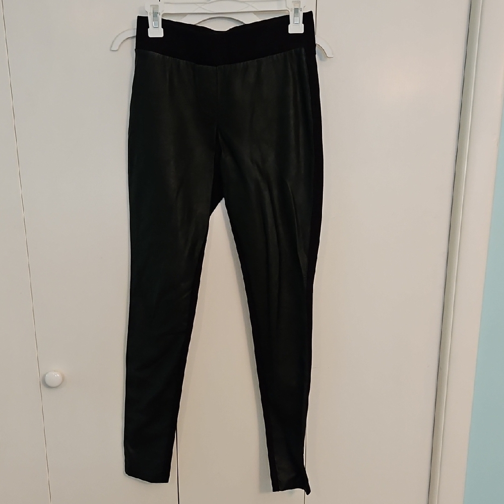 3/$20🎉 Black Faux Leather Leggings